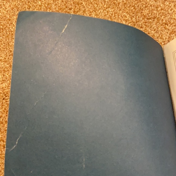 3/$15 books - What to Expect The Toddler Years Guide Book - Picture 5 of 7